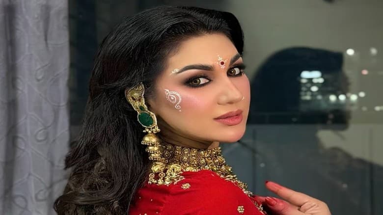 অল্প বয়সের আবেগে বিয়ে অপু বললেন ‘জীবনের বড় ভুল’