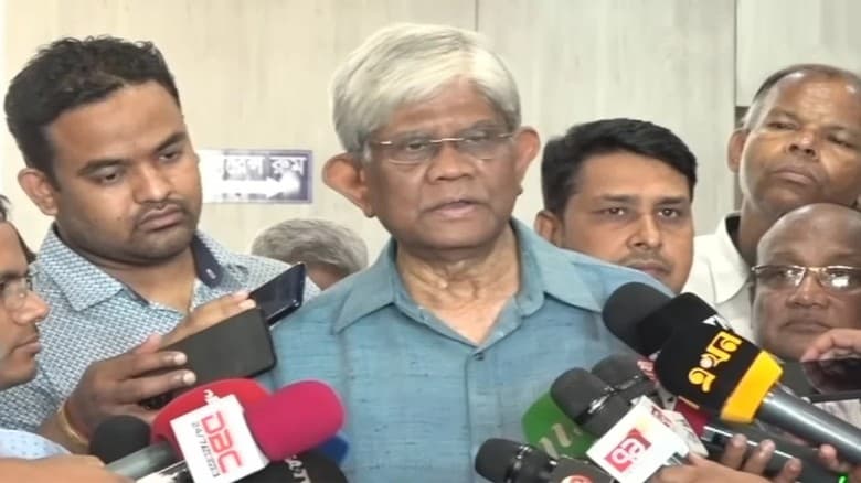 টাকা ছাপিয়ে নয়, অর্থনৈতিক শৃঙ্খলায় বাজেট বাস্তবায়ন: অর্থ উপদেষ্টা